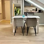Luxuswohnung, Airport-messe Fusslaeufig Erreichbar 1 Apartmán