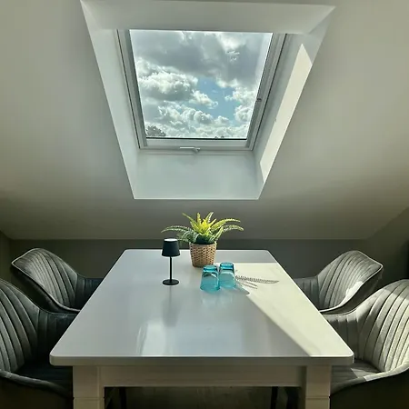 Luxuswohnung, Airport-messe Fusslaeufig Erreichbar 1 شقة