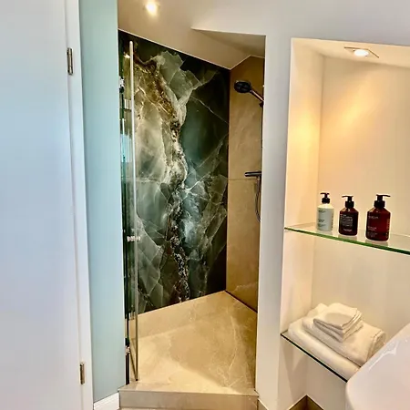 Luxuswohnung, Airport-messe Fusslaeufig Erreichbar 1 Дюссельдорф