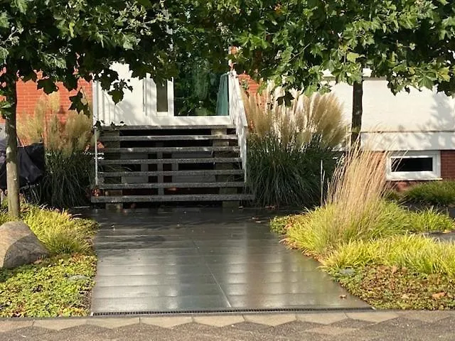 Luxuswohnung, Airport-messe Fusslaeufig Erreichbar 1 Lägenhet