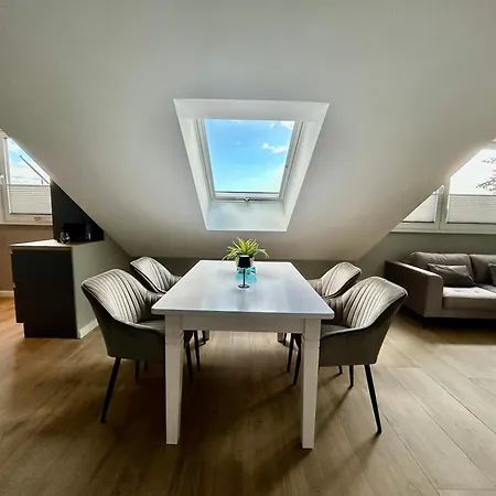 Luxuswohnung, Airport-messe Fusslaeufig Erreichbar 1 Lägenhet Düsseldorf
