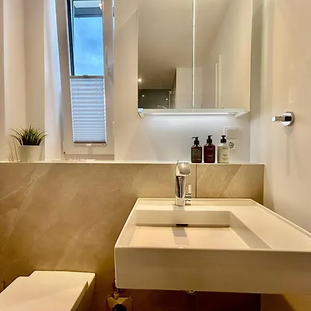 Luxuswohnung, Airport-messe Fusslaeufig Erreichbar 1 * Düsseldorf