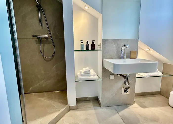 Luxuswohnung, Airport-messe Fusslaeufig Erreichbar 1 Apartament *